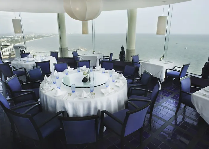 Hotelli TarjouksetHilton Hua Hin & Spa