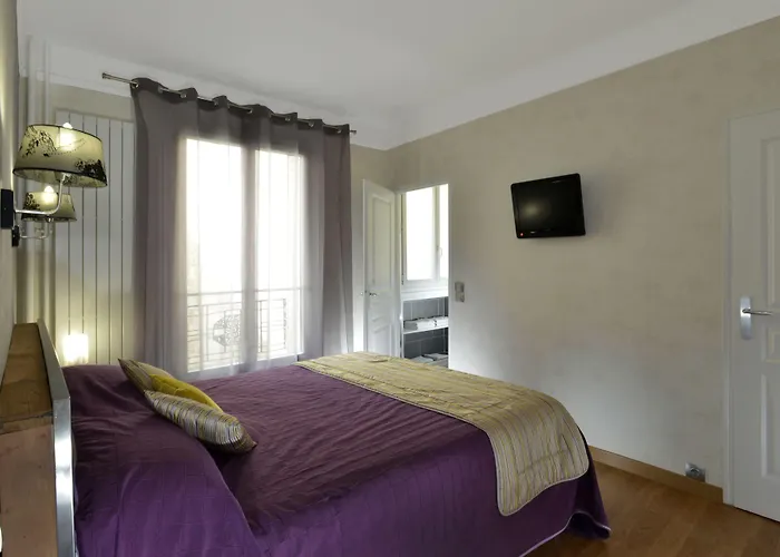 Carladez Cambronne Hotel Pariisi
