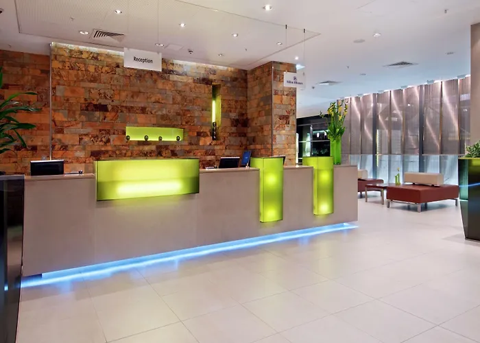 Hotelli TarjouksetHilton London Canary Wharf