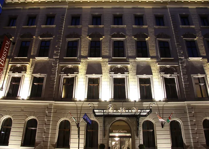 Hotelli TarjouksetBristol Budapest