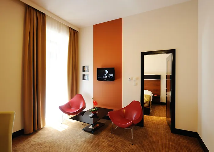 Hotelli TarjouksetGrand Majestic Prague
