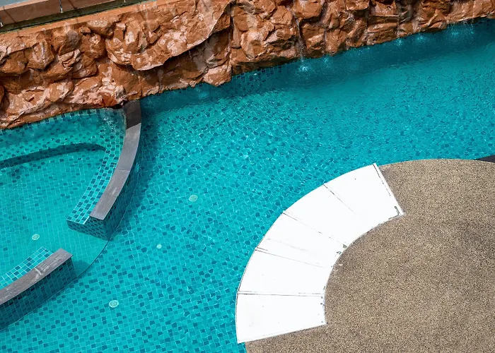 Centara Nova Hotel Pattaya