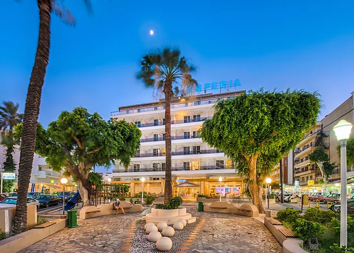 Hotelli TarjouksetEsperia City