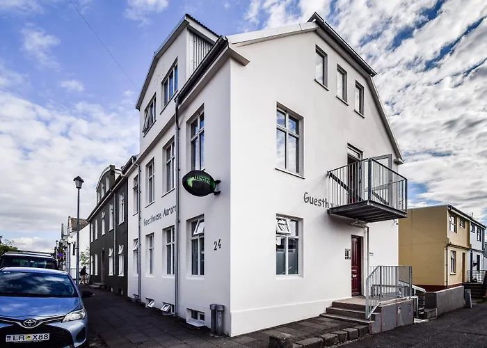 Hotelli TarjouksetGuesthouse Aurora