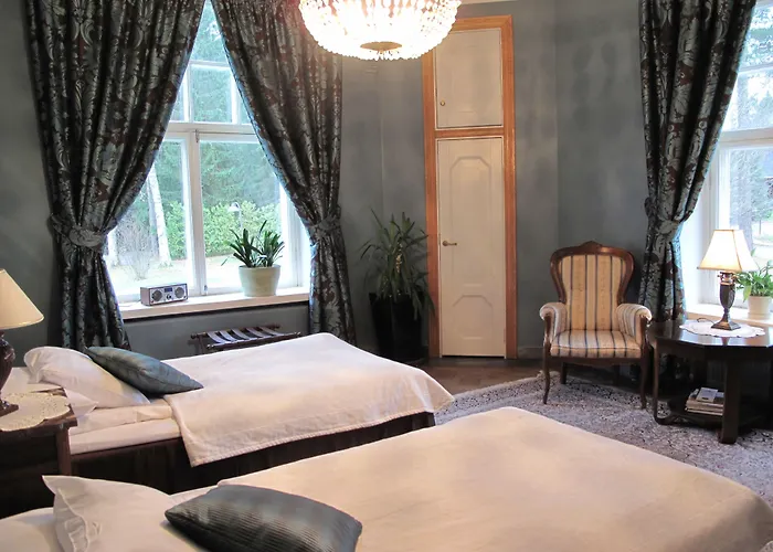 Hotelli TarjouksetHirvihaaran Kartano