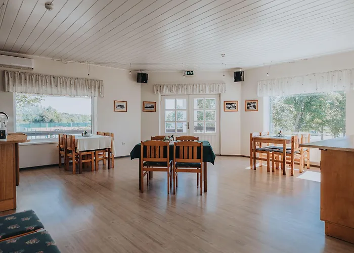Staadioni Hotel Kuressaari
