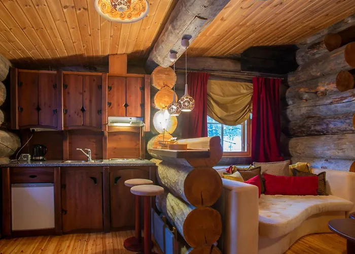 Hotelli TarjouksetKakslauttanen Arctic Resort - Igloos&Chalets