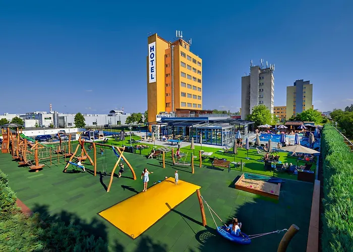 Hotel Aura Design & Garden Pool