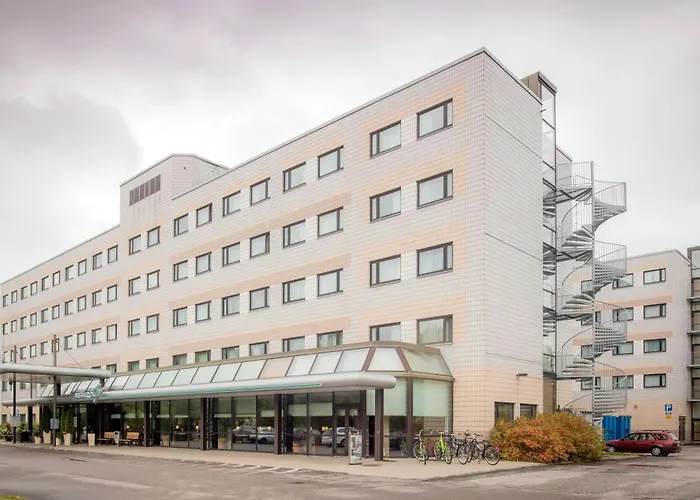 Holiday Inn Helsinki-Vantaa Airport