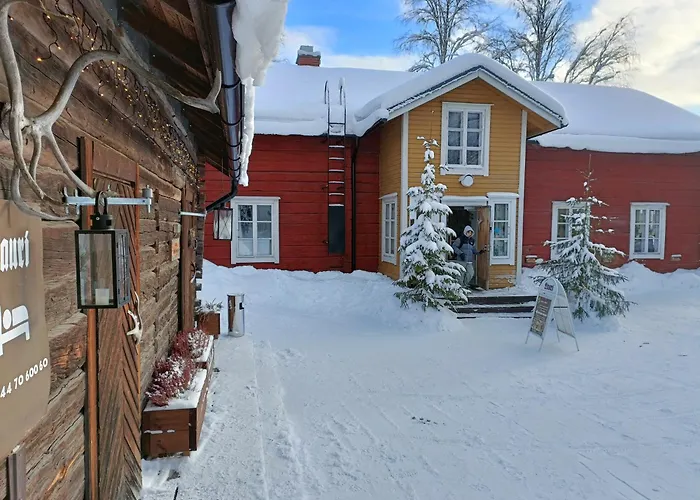 Lauri Historical Log House Manor Hotel Rovaniemi