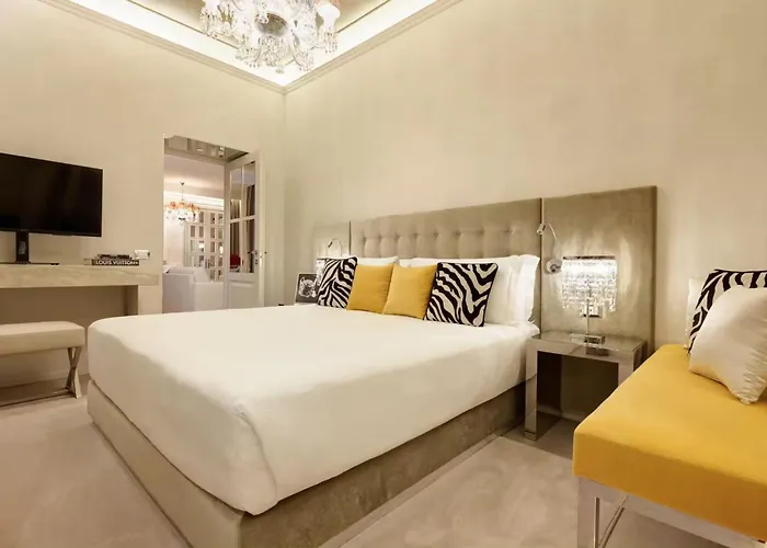 Cozy Apartments In The Center Of Milan Montignoso