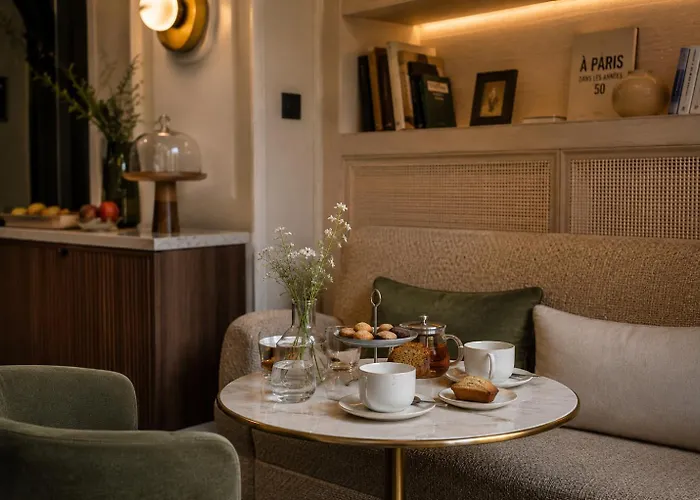 Contact Hotel Alize Montmartre Pariisi