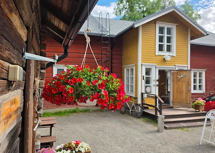 Lauri Historical Log House Manor Hotel Rovaniemi