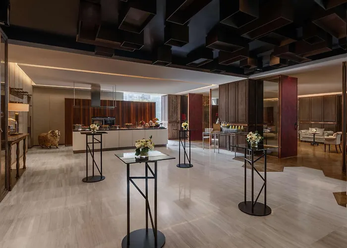 Hilton Sukhumvit Bangkok Hotel