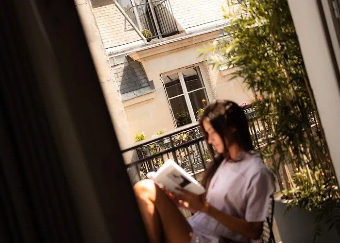 9Hotel Republique Pariisi
