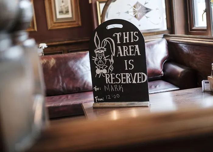 The Mad Hatter Hotel Lontoo