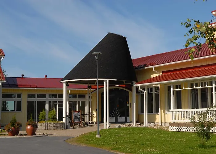 Hotelli Kansanlaeaekintaekeskus Kaustinen