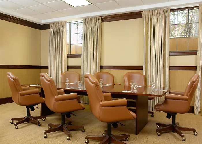 Hotelli TarjouksetSheraton Jfk Airport