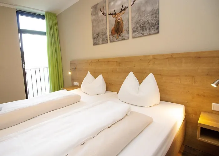 Hotel Dolomit München