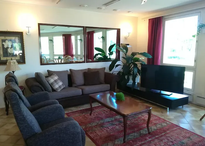 Hotelli TarjouksetGasthaus Henri