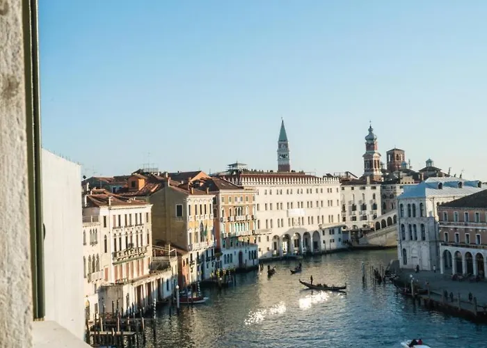 Locanda Ai Santi Apostoli Sul Canal Grande - Ferretti Hotels Collection Venetsia